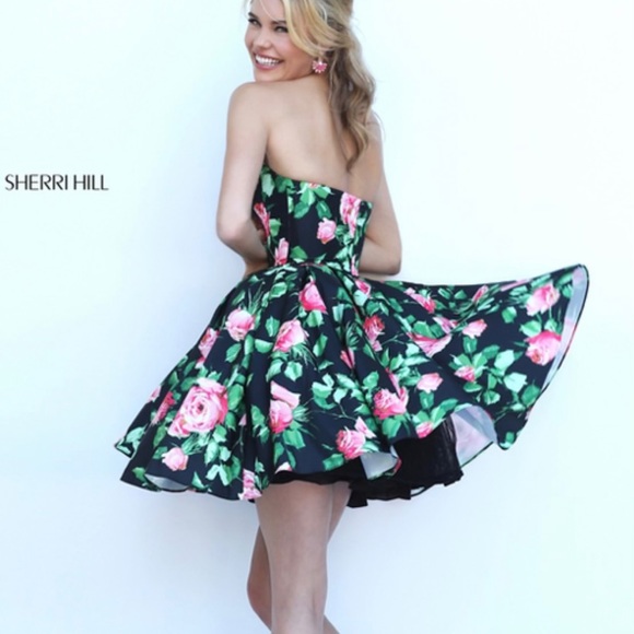 Sherri Hill Junior Formal - Picture 5 of 5